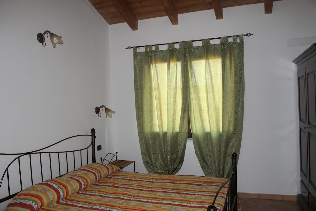 Agriturismo Costa Verde 아르버스 객실 사진